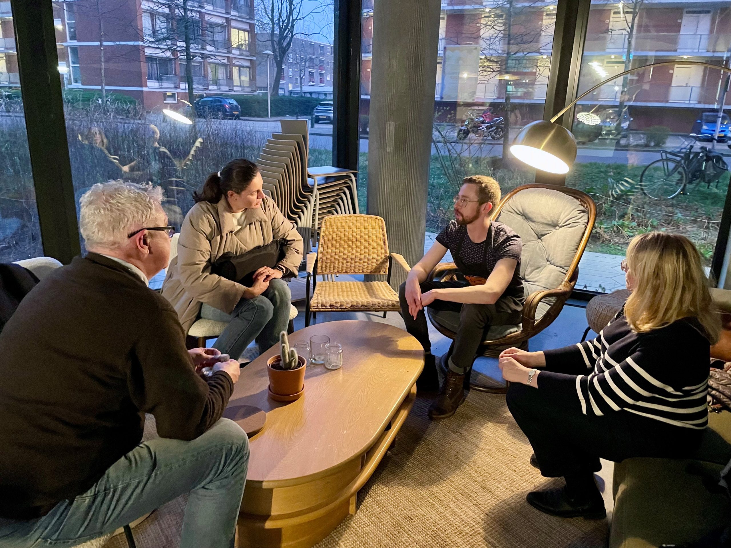 Rob de Matt, a food sharing initiative promoting cooking and eating together while offering job training and employment for people with psychological difficulties.